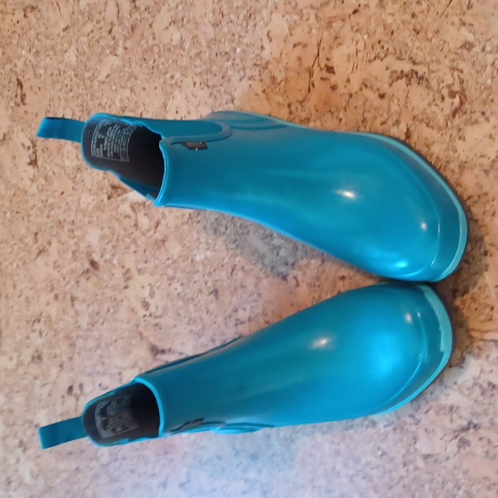 Bogs Teal Blue Waterproof Chelsea Rain Boots